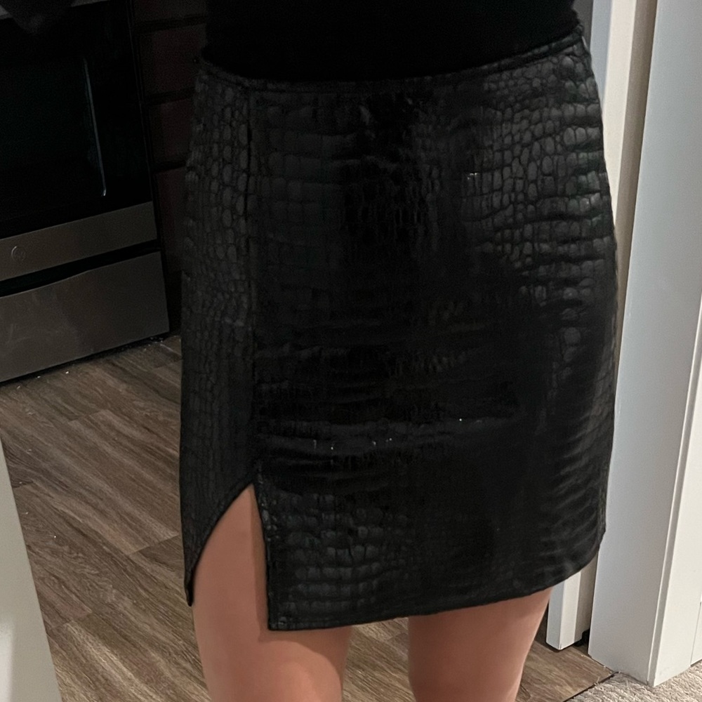 textured motel mini skirt